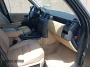 ✅ 2006 Land Rover LR3 SE • VIN: SALAE25436A396028 • Lot: 42634180. Wystawiony na IAAI z przebiegiem 151 426 mil. Bezpłatny archiwum sprzedaży aukcyjnych z USA i szczegółowy raport historii pojazdu na DreamBid. Zdjęcie 5.