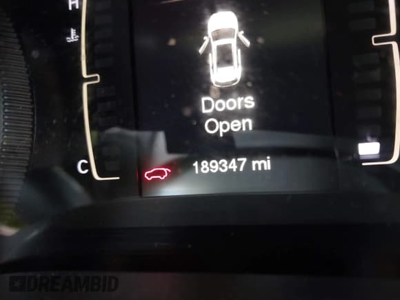 ✅ 2016 Jeep Cherokee Latitude • VIN: 1C4PJMCS1GW154188 • Лот: 42318317. Опубликован ранее на IAAI с пробегом 189 347 миль. Бесплатный доступ к архиву аукционных продаж из США и подробный отчёт об истории автомобиля на DreamBid. Изображение 15.