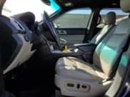 ✅ 2011 Ford Explorer XLT • VIN: 1FMHK8D87BGA81628 • Lot: 82572015. Wystawiony na Copart z przebiegiem 227 779 mil. Bezpłatny archiwum sprzedaży aukcyjnych z USA i szczegółowy raport historii pojazdu na DreamBid. Zdjęcie 7.