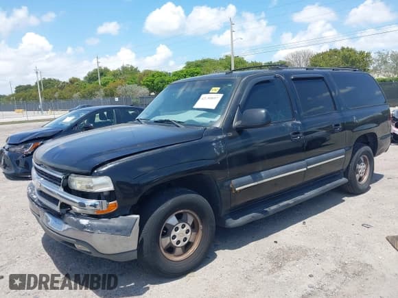 ✅ 2003 Chevrolet Suburban LT • VIN: 3GNEC16ZX3G334147 • Lot: 42150897. Listed on IAAI with 193,120 mi. Free auction sales archive from the USA and detailed vehicle history report at DreamBid. Image 17.