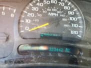 ✅ 2005 Chevrolet Silverado 1500 LS • VIN: 1GCEK19T35E122767 • Лот: 74252264. Опубликован ранее на Copart с пробегом 323 442 миль. Бесплатный доступ к архиву аукционных продаж из США и подробный отчёт об истории автомобиля на DreamBid. Изображение 9.