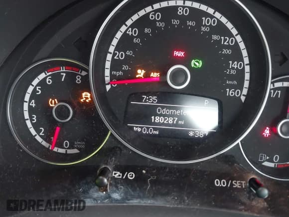 ✅ 2016 Volkswagen Beetle Fleet Edition • VIN: 3VWF17AT7GM636976 • Lot: 43673800. Listed on IAAI with 180,287 mi. Free auction sales archive from the USA and detailed vehicle history report at DreamBid. Image 15.