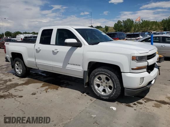 ✅ 2016 Chevrolet Silverado 1500 LT • VIN: 1GCVKREC7GZ212164 • Лот: 60495374. Опубликован ранее на Copart с пробегом 114 607 миль. Бесплатный доступ к архиву аукционных продаж из США и подробный отчёт об истории автомобиля на DreamBid. Изображение 4.