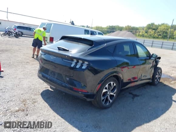 ✅ 2021 Ford Mustang Mach-E Premium • VIN: 3FMTK3SU5MMA62839 • Lot: 43212997. Listed on IAAI with 76,698 mi. Free auction sales archive from the USA and detailed vehicle history report at DreamBid. Image 4.