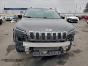 ✅ 2019 Jeep Cherokee Limited • VIN: 1C4PJMDX5KD431763 • Lot: 94462565. Wystawiony na Copart z przebiegiem Nie podano. Bezpłatny archiwum sprzedaży aukcyjnych z USA i szczegółowy raport historii pojazdu na DreamBid. Zdjęcie 5.
