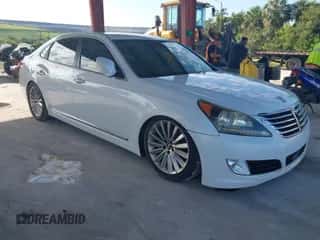 2015 Hyundai Equus Signature z VIN KMHGH4JHXFU093545, wystawiony jako IAAI lot #42572274 z przebiegiem 67 295 mil mil oraz . Historia ofert i sprzedaży dostępna na DreamBid. Obrazek 1.