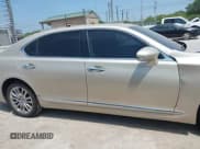 ✅ 2014 Lexus LS 460 L • VIN: JTHGL5EF8E5053392 • Lot: 42456205. Listed on IAAI with 136,032 mi. Free auction sales archive from the USA and detailed vehicle history report at DreamBid. Image 13.