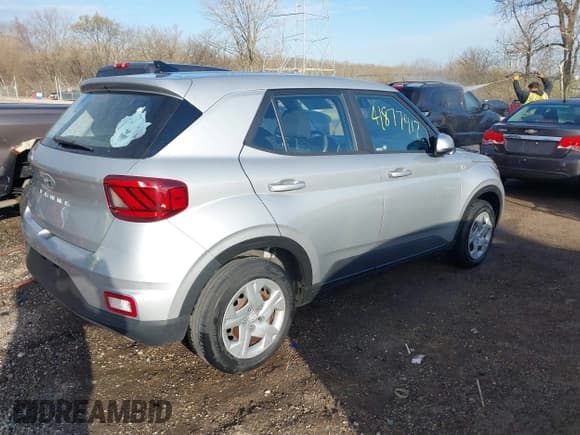 ✅ 2020 Hyundai Venue SE • VIN: KMHRB8A32LU015682 • Lot: 41877917. Listed on IAAI with 73,267 mi. Free auction sales archive from the USA and detailed vehicle history report at DreamBid. Image 4.