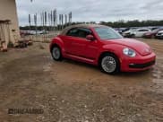 ✅ 2013 Volkswagen Beetle 2.5L • VIN: 3VW5P7ATXDM827720 • Лот: 89916585. Опубликован ранее на Copart с пробегом 42 689 миль. Бесплатный доступ к архиву аукционных продаж из США и подробный отчёт об истории автомобиля на DreamBid. Изображение 13.
