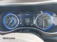 ✅ 2018 Chrysler Pacifica Touring L Plus • VIN: 2C4RC1EG2JR121470 • Lot: 43796025. Wystawiony na IAAI z przebiegiem 66 008 mil. Bezpłatny archiwum sprzedaży aukcyjnych z USA i szczegółowy raport historii pojazdu na DreamBid. Zdjęcie 7.