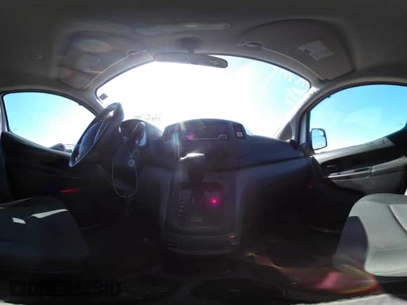 2018 Chevrolet City Express Cargo LT z VIN 3N63M0ZN2JK696450, wystawiony jako IAAI lot #41975192 z przebiegiem 137 040 mil mil oraz . Historia ofert i sprzedaży dostępna na DreamBid. Obrazek 18.