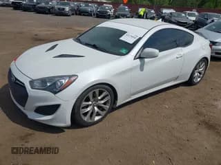 ✅ 2013 Hyundai Genesis Coupe Premium • VIN: KMHHT6KD3DU088453 • Lot: 42179910. Wystawiony na IAAI z przebiegiem 90 691 mil. Bezpłatny archiwum sprzedaży aukcyjnych z USA i szczegółowy raport historii pojazdu na DreamBid. Zdjęcie 2.