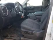 ✅ 2020 Chevrolet Silverado 1500 RST • VIN: 3GCPWDED5LG369355 • Lot: 74684554. Wystawiony na Copart z przebiegiem 91 605 mil. Bezpłatny archiwum sprzedaży aukcyjnych z USA i szczegółowy raport historii pojazdu na DreamBid. Zdjęcie 7.