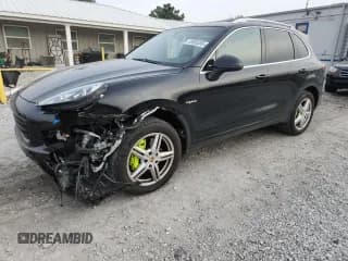 ✅ 2016 Porsche Cayenne S E-Hybrid • VIN: WP1AE2A22GLA17729 • Lot: 93098355. Wystawiony na Copart z przebiegiem 72 720 mil. Bezpłatny archiwum sprzedaży aukcyjnych z USA i szczegółowy raport historii pojazdu na DreamBid. Zdjęcie 1.