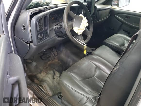 ✅ 2003 GMC Sierra 1500 • VIN: 1GTEC19TX3E326007 • Лот: 58394025. Опубликован ранее на Copart с пробегом Не указан. Бесплатный доступ к архиву аукционных продаж из США и подробный отчёт об истории автомобиля на DreamBid. Изображение 8.