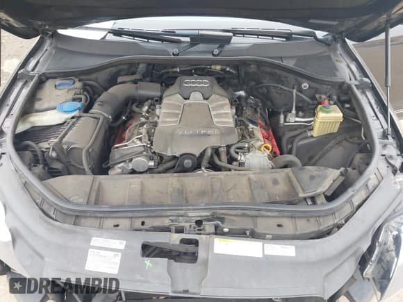 ✅ 2015 Audi Q7 Premium Plus • VIN: WA1LGAFE6FD018404 • Lot: 43781827. Wystawiony na IAAI z przebiegiem 161 962 mil. Bezpłatny archiwum sprzedaży aukcyjnych z USA i szczegółowy raport historii pojazdu na DreamBid. Zdjęcie 10.