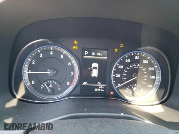 2022 Hyundai Kona SEL z VIN KM8K3CAB8NU780147, wystawiony jako Copart lot #40811173 z przebiegiem 25 751 mil mil oraz . Historia ofert i sprzedaży dostępna na DreamBid. Obrazek 9.