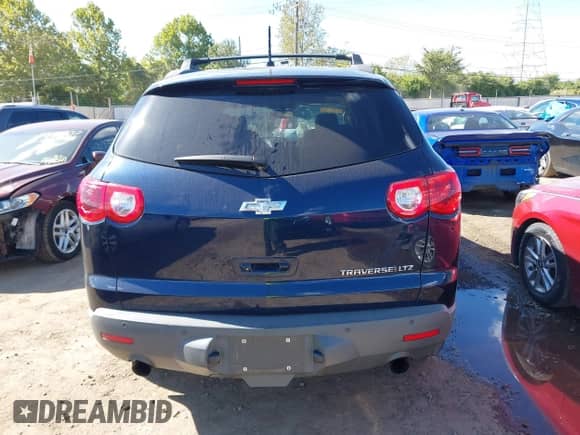 2012 Chevrolet Traverse LTZ с VIN 1GNKRLED2CJ367449, выставлен на аукционе IAAI как лот 43440857 с пробегом 177 822 миль миль и . История ставок и продаж доступна на DreamBid. Изображение 16.