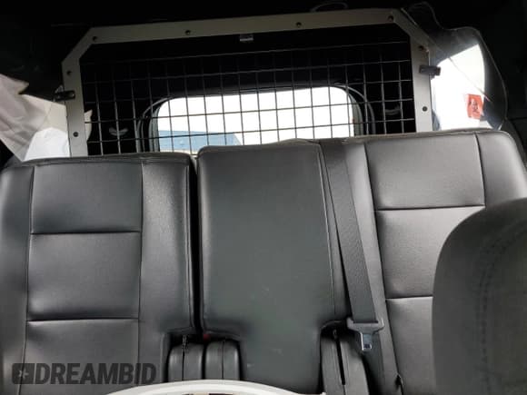 ✅ 2019 Ford Police Interceptor Utility • VIN: 1FM5K8AR4KGB28310 • Lot: 58447795. Wystawiony na Copart z przebiegiem Nie podano. Bezpłatny archiwum sprzedaży aukcyjnych z USA i szczegółowy raport historii pojazdu na DreamBid. Zdjęcie 10.