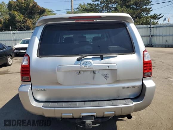 ✅ 2006 Toyota 4Runner SR5 • VIN: JTEZT14R468009108 • Лот: 71931315. Опубликован ранее на Copart с пробегом 113 224 миль. Бесплатный доступ к архиву аукционных продаж из США и подробный отчёт об истории автомобиля на DreamBid. Изображение 6.