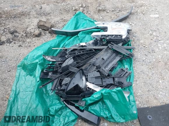 ✅ 2023 Buick Envision Essence • VIN: LRBFZPR48PD076338 • Lot: 42011071. Wystawiony na IAAI z przebiegiem 22 120 mil. Bezpłatny archiwum sprzedaży aukcyjnych z USA i szczegółowy raport historii pojazdu na DreamBid. Zdjęcie 12.