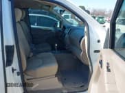 ✅ 2015 Nissan Frontier SV • VIN: 1N6AD0CU6FN703439 • Lot: 41644963. Wystawiony na IAAI z przebiegiem 339 963 mil. Bezpłatny archiwum sprzedaży aukcyjnych z USA i szczegółowy raport historii pojazdu na DreamBid. Zdjęcie 5.