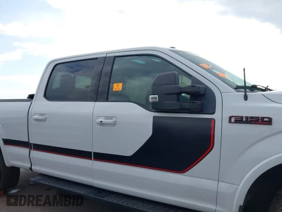 ✅ 2016 Ford F-150 XLT • VIN: 1FTFW1EF8GFB14895 • Lot: 42726353. Wystawiony na IAAI z przebiegiem Nie podano. Bezpłatny archiwum sprzedaży aukcyjnych z USA i szczegółowy raport historii pojazdu na DreamBid. Zdjęcie 13.