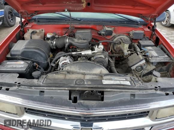 ✅ 1997 Chevrolet Silverado 1500 • VIN: 1GCEC19M5VE174925 • Lot: 55089105. Wystawiony na Copart z przebiegiem 213 318 mil. Bezpłatny archiwum sprzedaży aukcyjnych z USA i szczegółowy raport historii pojazdu na DreamBid. Zdjęcie 11.