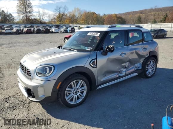 ✅ 2024 MINI Countryman Cooper S • VIN: WMZ83BR08R3S16831 • Lot: 79364014. Listed on Copart with 10,125 mi. Free auction sales archive from the USA and detailed vehicle history report at DreamBid. Image 1.