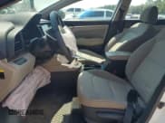 ✅ 2019 Hyundai Elantra SEL • VIN: 5NPD84LF1KH417604 • Lot: 81415305. Wystawiony na Copart z przebiegiem 154 249 mil. Bezpłatny archiwum sprzedaży aukcyjnych z USA i szczegółowy raport historii pojazdu na DreamBid. Zdjęcie 7.