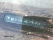 ✅ 2020 Tesla Model 3 Standard Range Plus • VIN: 5YJ3E1EA6LF785944 • Lot: 53220345. Wystawiony na Copart z przebiegiem Nie podano. Bezpłatny archiwum sprzedaży aukcyjnych z USA i szczegółowy raport historii pojazdu na DreamBid. Zdjęcie 12.