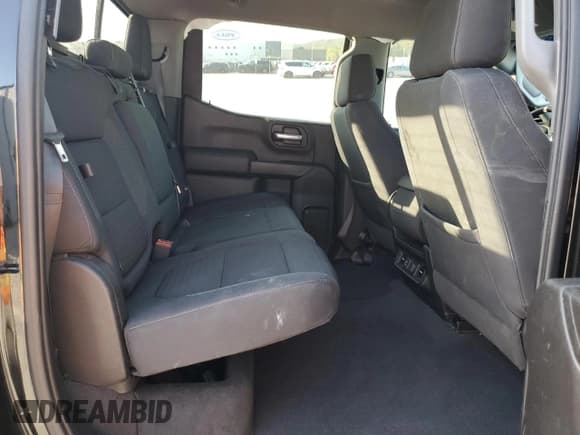 ✅ 2019 Chevrolet Silverado 1500 LT • VIN: 3GCUYDEDXKG148846 • Lot: 73653704. Listed on Copart with 57,620 mi. Free auction sales archive from the USA and detailed vehicle history report at DreamBid. Image 11.