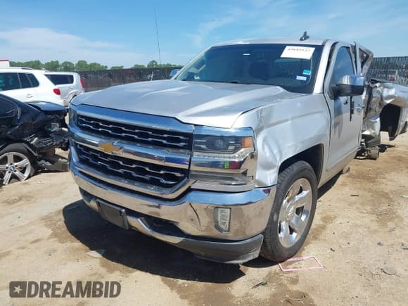 ✅ 2018 Chevrolet Silverado 1500 LTZ • VIN: 3GCUKSEC5JG642110 • Lot: 42615537. Wystawiony na IAAI z przebiegiem 118 739 mil. Bezpłatny archiwum sprzedaży aukcyjnych z USA i szczegółowy raport historii pojazdu na DreamBid. Zdjęcie 17.