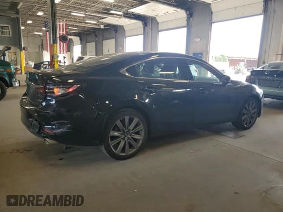 ✅ 2020 Mazda 6 Touring • VIN: JM1GL1VM7L1515082 • Лот: 71556495. Опубликован ранее на Copart с пробегом 68 231 миль. Бесплатный доступ к архиву аукционных продаж из США и подробный отчёт об истории автомобиля на DreamBid. Изображение 3.