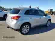 2015 Mitsubishi Outlander ES с VIN 4A4AR3AW6FE056687, выставлен на аукционе Copart как лот 86441125 с пробегом 139 922 миль миль и Списание • Salvage title. История ставок и продаж доступна на DreamBid. Изображение 3.