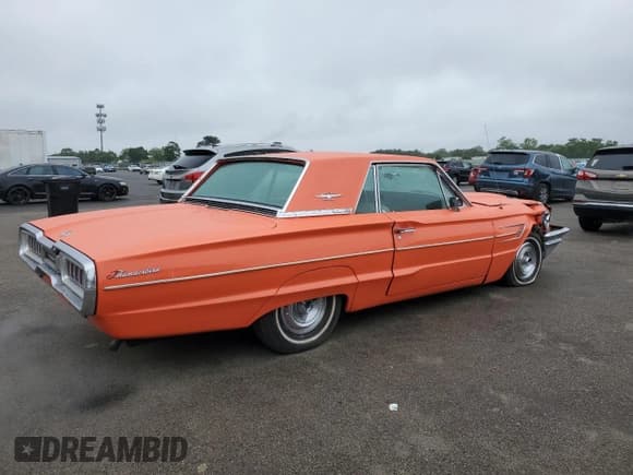 ✅ 1965 Ford Thunderbird • VIN: 5Y87Z151246 • Lot: 59725575. Listed on Copart with 6,344 mi. Free auction sales archive from the USA and detailed vehicle history report at DreamBid. Image 3.
