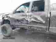 2005 Dodge 3500 SLT z VIN 3D7LS38C95G829634, wystawiony jako IAAI lot #41478684 z przebiegiem 173 801 mil mil oraz . Historia ofert i sprzedaży dostępna na DreamBid. Obrazek 14.