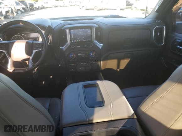 ✅ 2021 Chevrolet Silverado 1500 • VIN: 1GC4WPE70MF115201 • Лот: 43813045. Опубликован ранее на Copart с пробегом 83 971 миль. Бесплатный доступ к архиву аукционных продаж из США и подробный отчёт об истории автомобиля на DreamBid. Изображение 8.