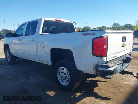 ✅ 2015 Chevrolet Silverado 2500HD LT • VIN: 1GC1KVEG2FF557032 • Лот: 43468629. Опубликован ранее на IAAI с пробегом 152 015 миль. Бесплатный доступ к архиву аукционных продаж из США и подробный отчёт об истории автомобиля на DreamBid. Изображение 3.