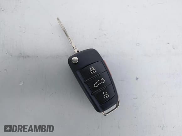 ✅ 2013 Audi Q7 S line Prestige • VIN: WA1DGAFE4DD016670 • Lot: 42201459. Wystawiony na IAAI z przebiegiem 83 278 mil. Bezpłatny archiwum sprzedaży aukcyjnych z USA i szczegółowy raport historii pojazdu na DreamBid. Zdjęcie 11.