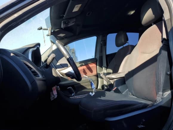 ✅ 2011 Dodge Avenger Heat • VIN: 1B3BD1FG0BN512193 • Лот: 80291174. Опубликован ранее на Copart с пробегом 218 915 миль. Бесплатный доступ к архиву аукционных продаж из США и подробный отчёт об истории автомобиля на DreamBid. Изображение 7.