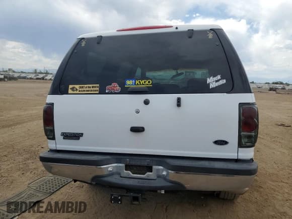 ✅ 2002 Ford Expedition XLT • VIN: 1FMRU15W42LA37371 • Lot: 68281875. Wystawiony na Copart z przebiegiem 120 222 mil. Bezpłatny archiwum sprzedaży aukcyjnych z USA i szczegółowy raport historii pojazdu na DreamBid. Zdjęcie 6.