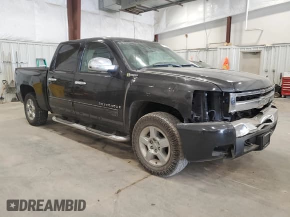 ✅ 2009 Chevrolet Silverado 1500 • VIN: 2GCFK135391115906 • Lot: 71793664. Listed on Copart with 194,871 mi. Free auction sales archive from the USA and detailed vehicle history report at DreamBid. Image 4.