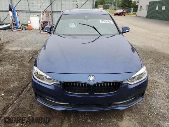 ✅ 2018 BMW 3 Series 330i xDrive • VIN: WBA8D9G54JNU70093 • Lot: 80902165. Listed on Copart with 115,303 mi. Free auction sales archive from the USA and detailed vehicle history report at DreamBid. Image 5.