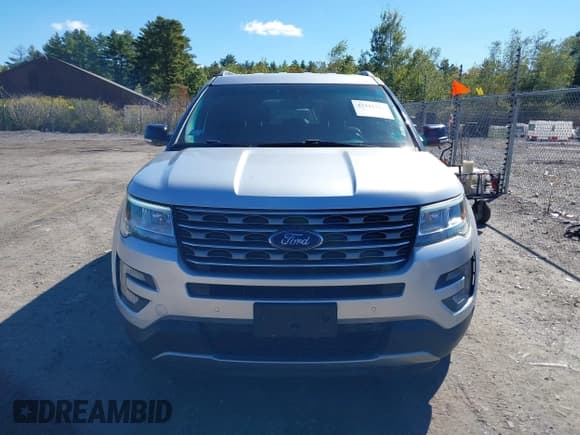✅ 2016 Ford Explorer XLT • VIN: 1FM5K8D89GGC63230 • Lot: 43342186. Wystawiony na IAAI z przebiegiem 85 004 mil. Bezpłatny archiwum sprzedaży aukcyjnych z USA i szczegółowy raport historii pojazdu na DreamBid. Zdjęcie 12.