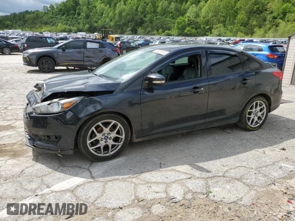 ✅ 2015 Ford Focus SE • VIN: 1FADP3F24FL218138 • Lot: 55659615. Listed on Copart with 121,955 mi. Free auction sales archive from the USA and detailed vehicle history report at DreamBid. Image 1.