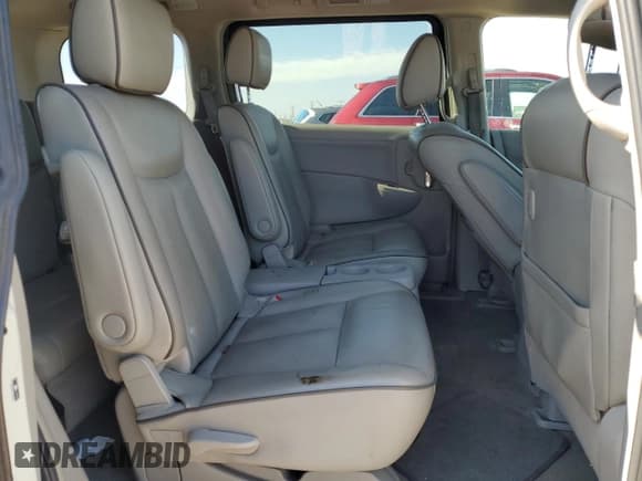 ✅ 2014 Nissan Quest S • VIN: JN8AE2KPXE9102148 • Lot: 71028175. Wystawiony na Copart z przebiegiem 83 055 mil. Bezpłatny archiwum sprzedaży aukcyjnych z USA i szczegółowy raport historii pojazdu na DreamBid. Zdjęcie 11.