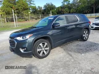 ✅ 2020 Chevrolet Traverse LT • VIN: 1GNEVHKWXLJ147889 • Lot: 81587495. Wystawiony na Copart z przebiegiem 67 291 mil. Bezpłatny archiwum sprzedaży aukcyjnych z USA i szczegółowy raport historii pojazdu na DreamBid. Zdjęcie 1.