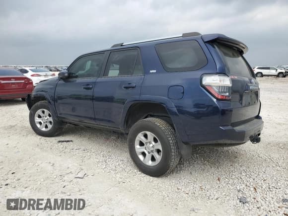 ✅ 2021 Toyota 4Runner SR5 • VIN: JTEMU5JR4M5917821 • Лот: 51359905. Опубликован ранее на Copart с пробегом 77 403 миль. Бесплатный доступ к архиву аукционных продаж из США и подробный отчёт об истории автомобиля на DreamBid. Изображение 2.
