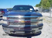 ✅ 2015 Chevrolet Silverado 1500 LT • VIN: 3GCUKREC1FG159701 • Lot: 43418125. Wystawiony na IAAI z przebiegiem 207 149 mil. Bezpłatny archiwum sprzedaży aukcyjnych z USA i szczegółowy raport historii pojazdu na DreamBid. Zdjęcie 12.